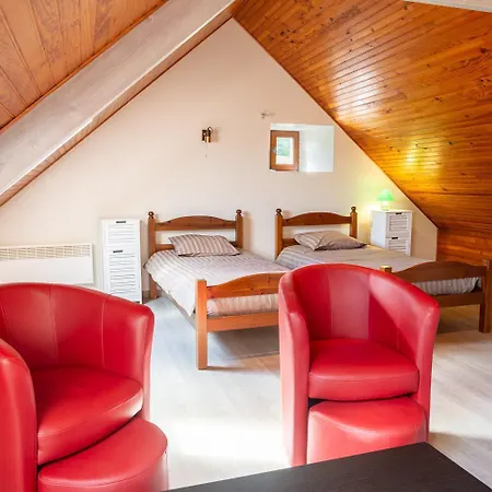 La Maison De Castanet Entre Aubrac Et Margeride Dom wakacyjny *